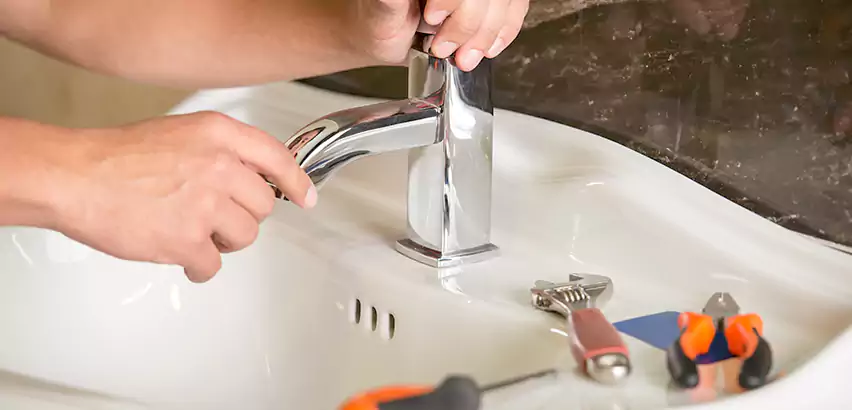 Bathtub Faucet Replacement in Makakilo